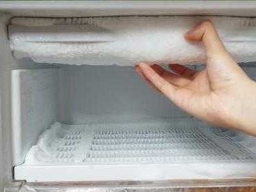 冰箱有霜怎么处理（冰箱有霜正常吗）